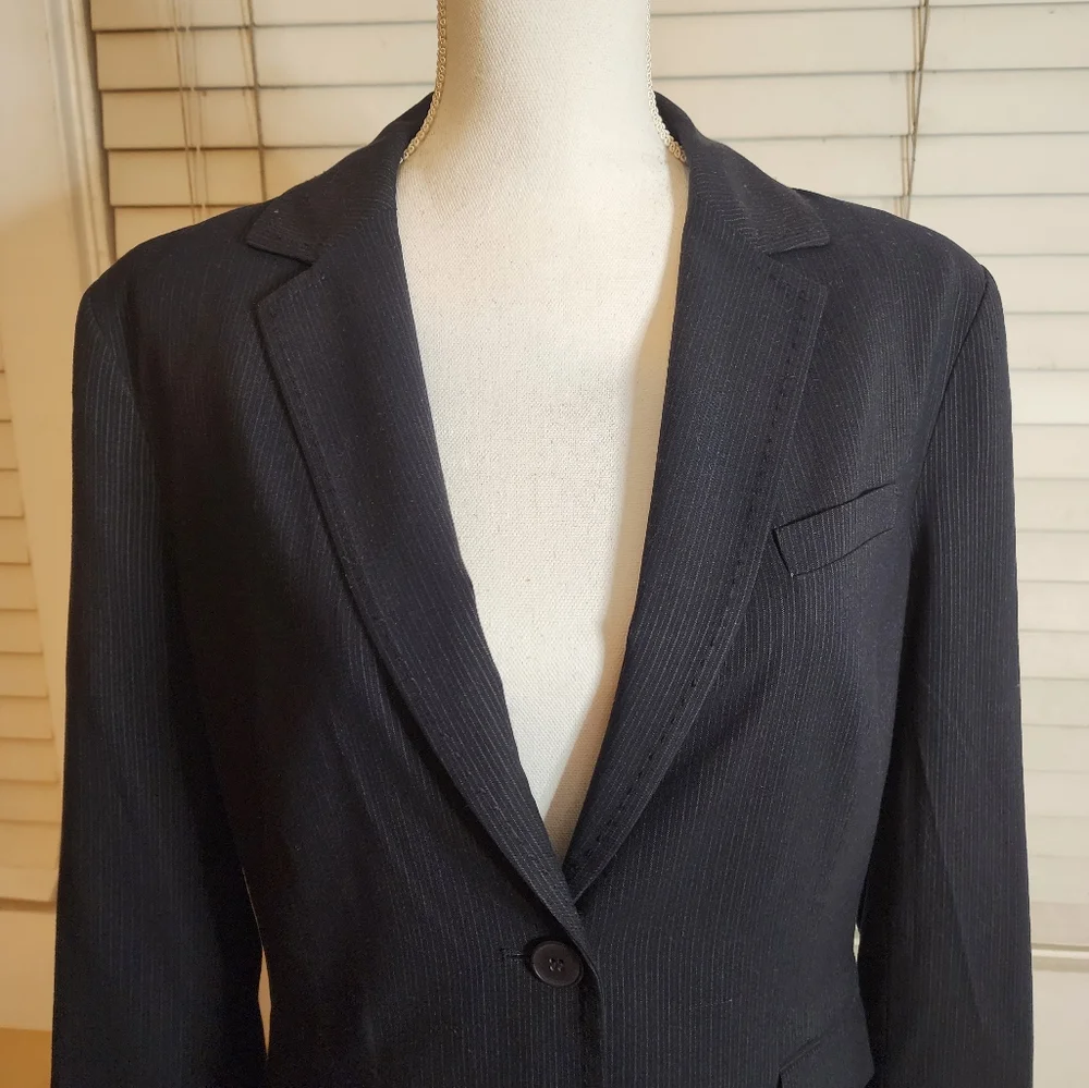 New York & Co Women's Two-piece Suit - Picture 4 of 14